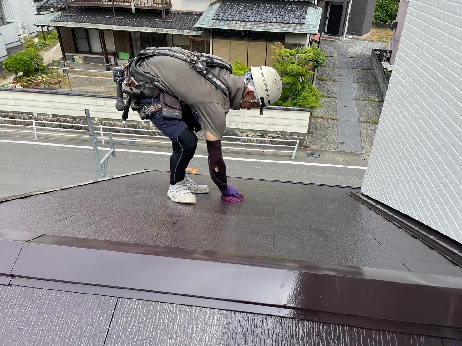 屋根塗装後の細部確認