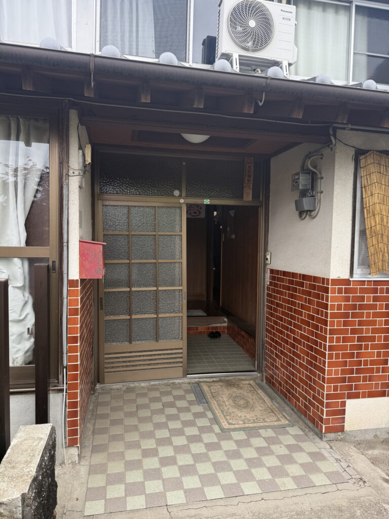工事前に確認した玄関引戸と玄関まわり